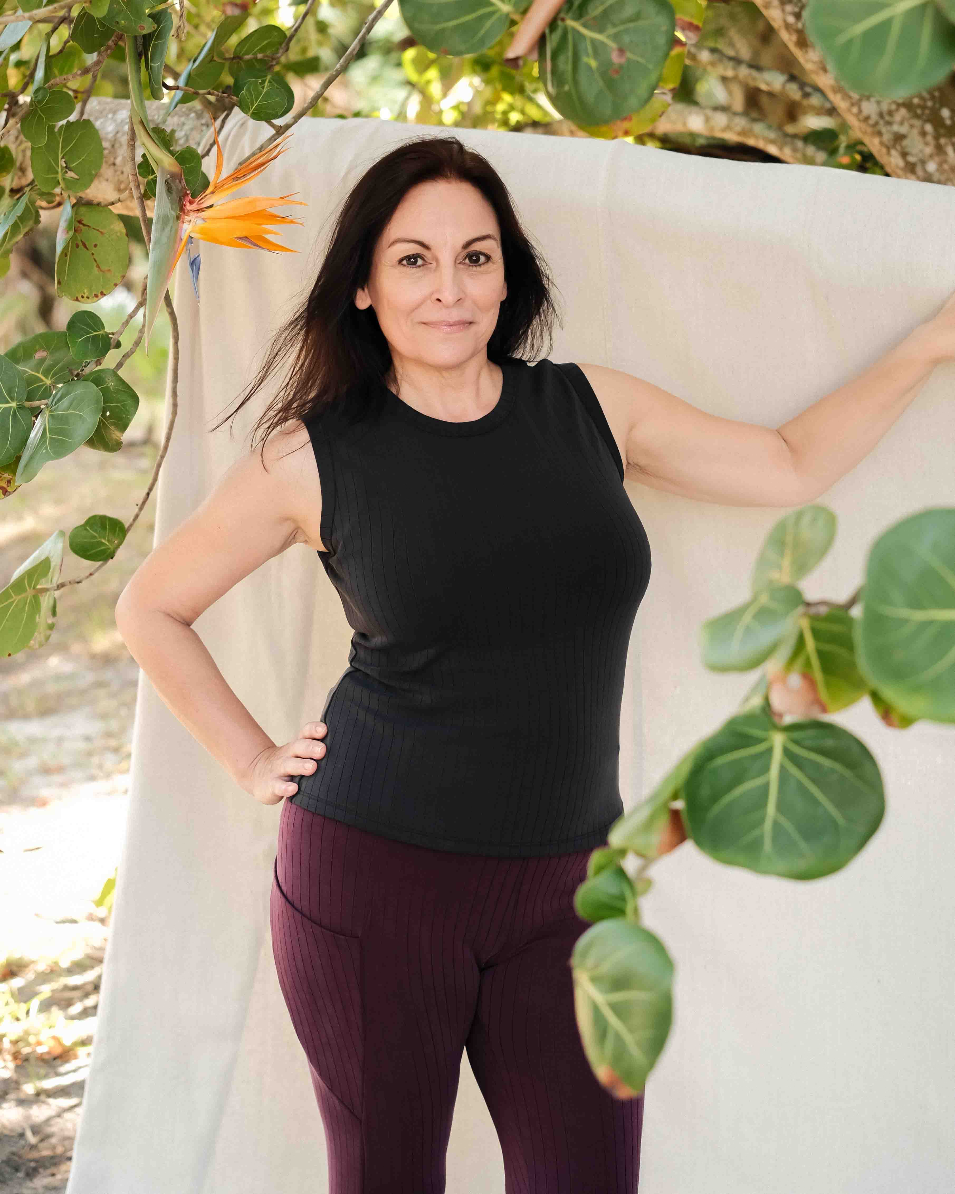 Classic Wide-Ribbed Tank Smokey Black